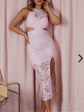 NWOT Selfie Leslie Fiorentina Lace Overlay Midi Dress Blush